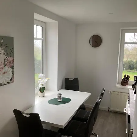 Appartement Neu Errichtete Schoene Haus 29a 1. Obergeschoss Deensen